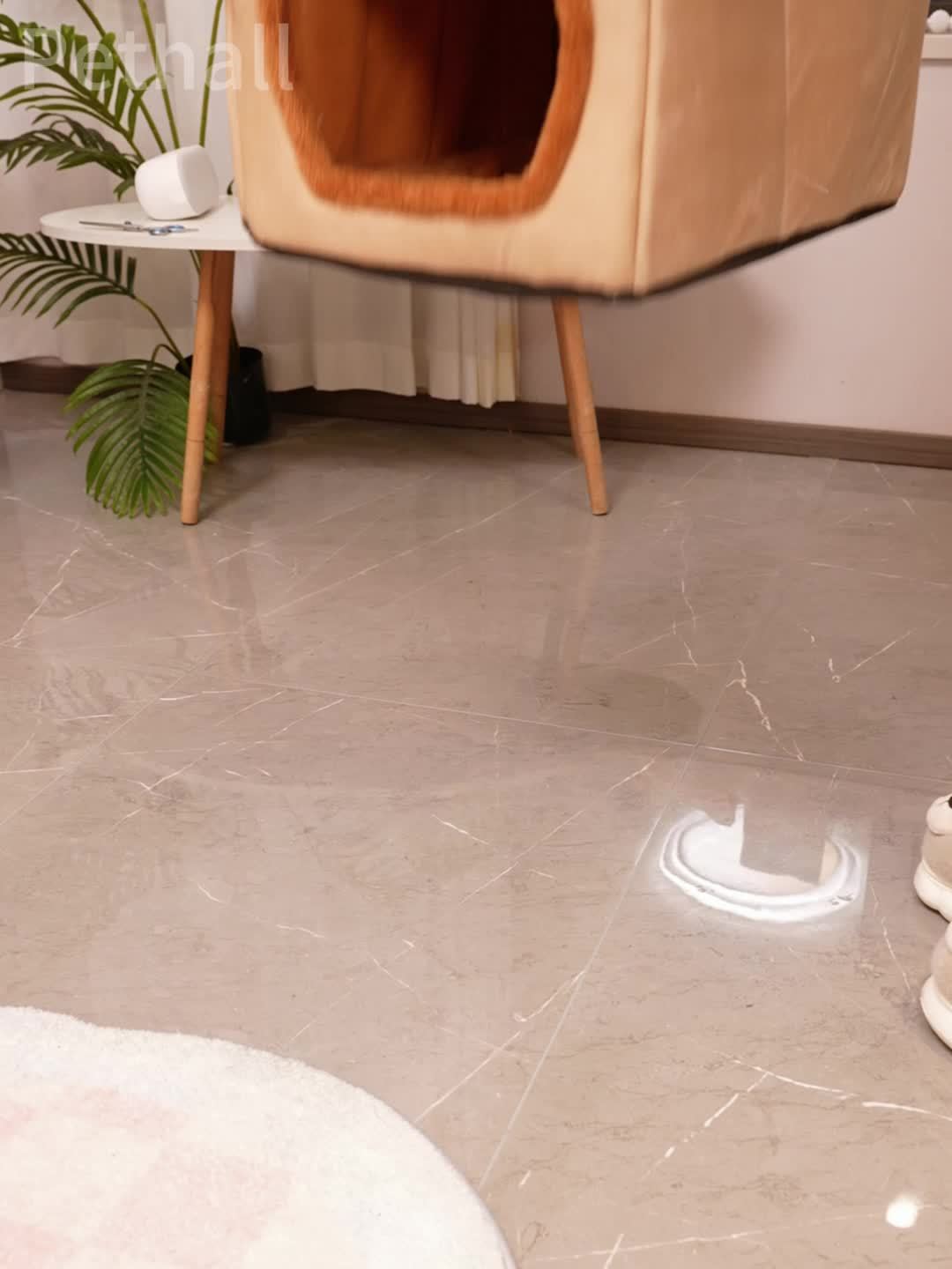 Nido Colgante para Pequeñas Mascotas – Refugio Cálido y Cómodo