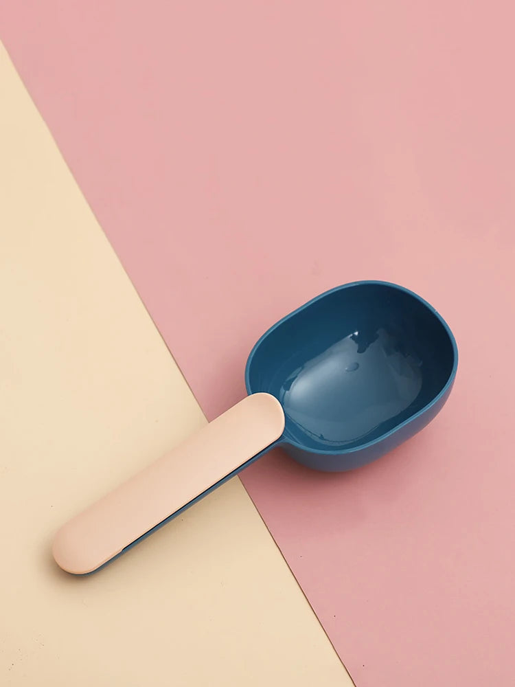 Cuchara 2 en 1 con Clip Sellado – Medición Precisa y Conservación de Alimentos